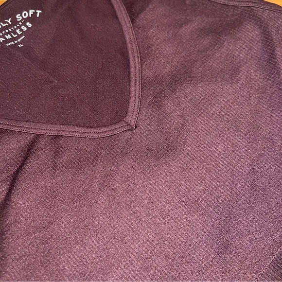 Aeropostale Seriously Soft Maroon Ribbed V-neck Cropped Tank NWT Size XL - Picture 5 of 7